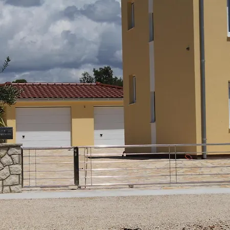 With Parking Space Biograd Na Moru, Biograd - 6438 Apartman *