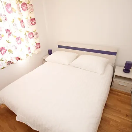 With Parking Space Biograd Na Moru, Biograd - 6438 Apartman *